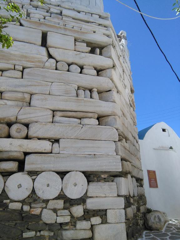16Thcentury Apartment Parikia  Exterior photo